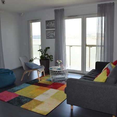 Panorama Apartman Velence Buitenkant foto
