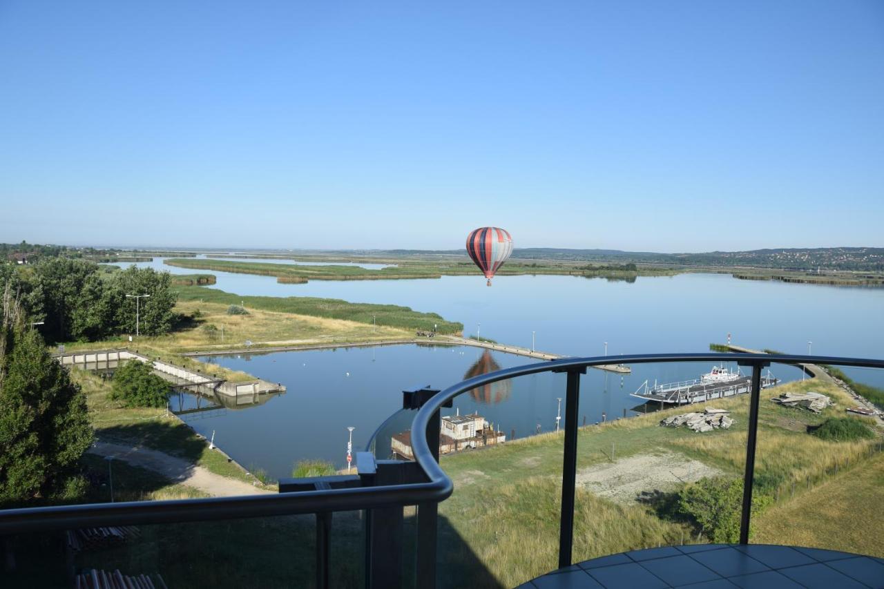 Panorama Apartman Velence Buitenkant foto