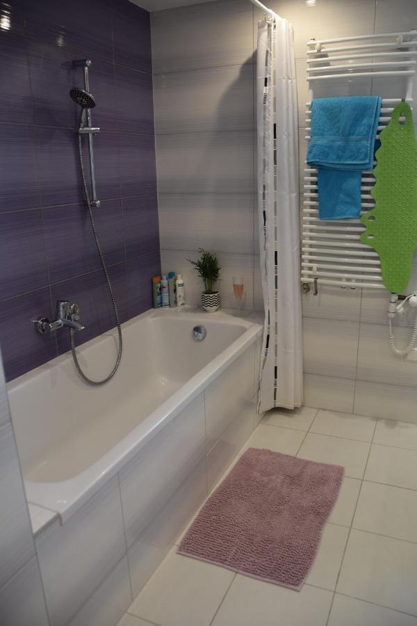 Panorama Apartman Velence Buitenkant foto