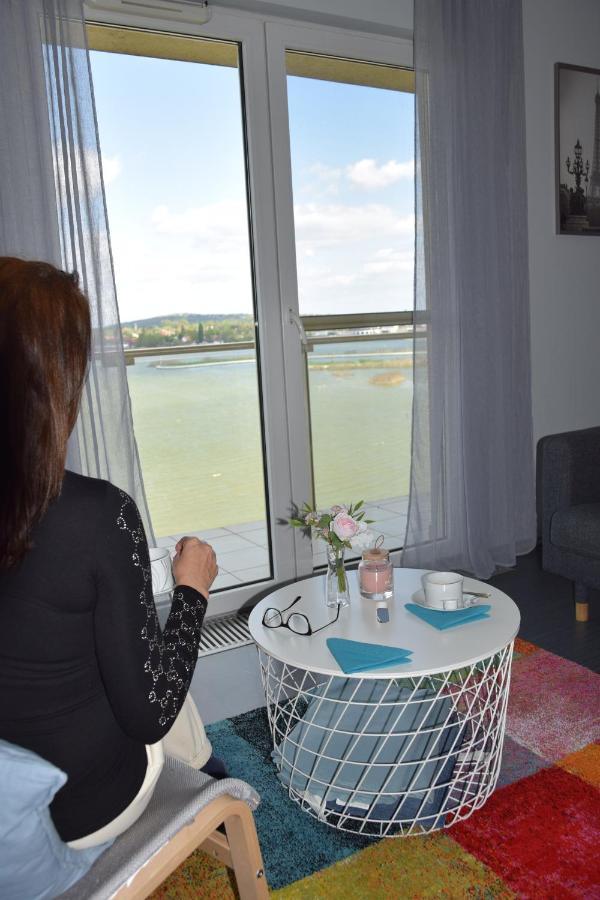 Panorama Apartman Velence Buitenkant foto
