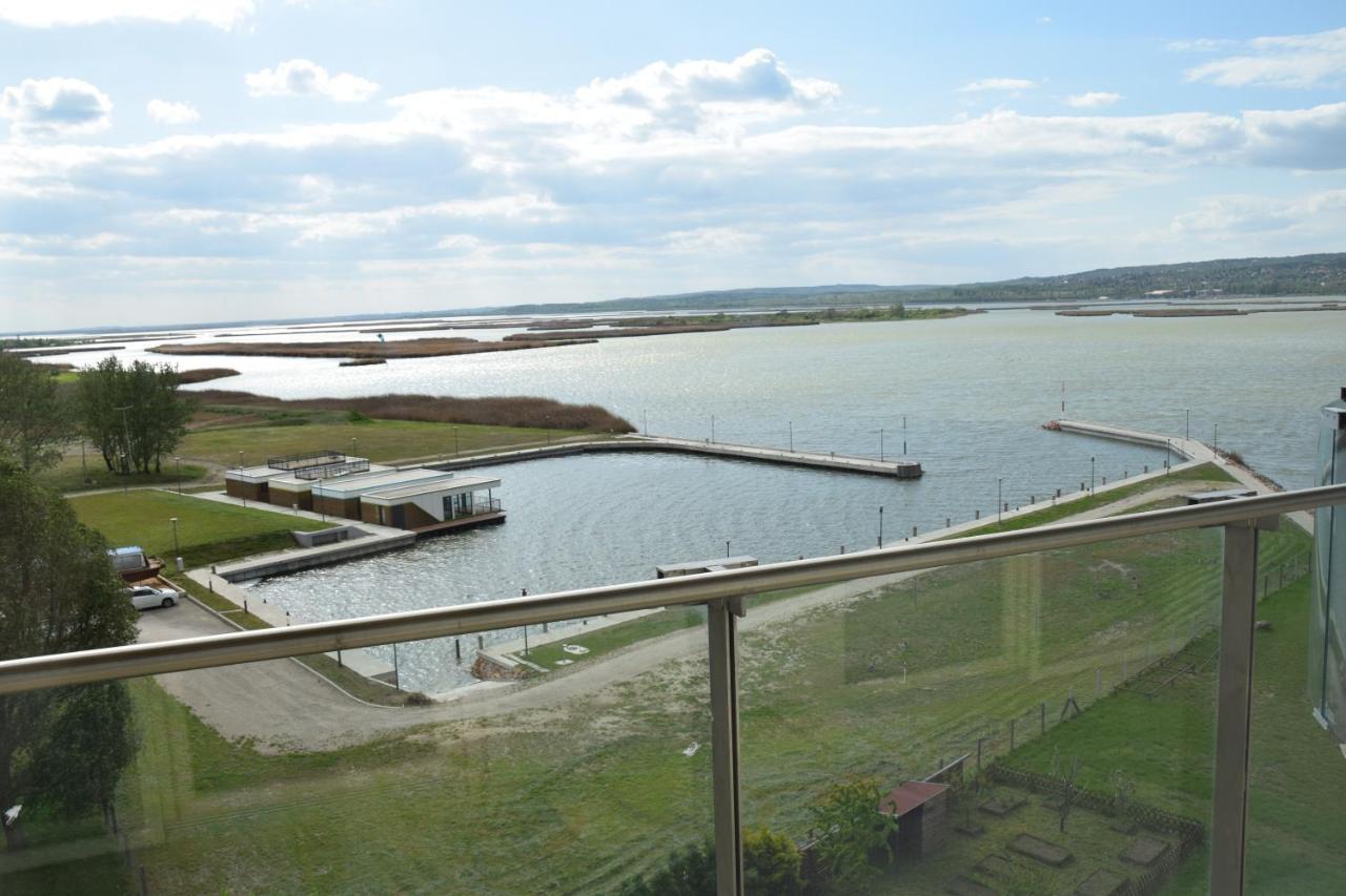 Panorama Apartman Velence Buitenkant foto